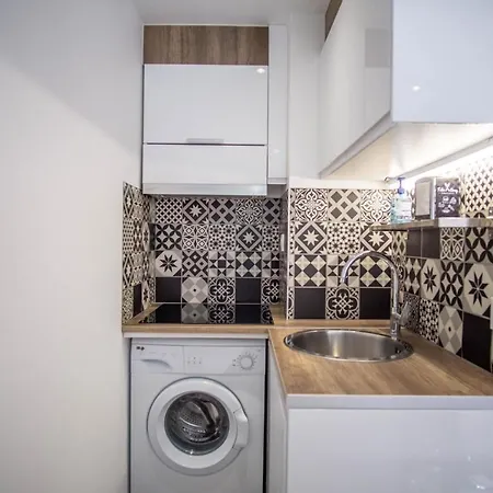 Warm 24m With Garden And Terrace Apartment Saint-Raphael (Var)